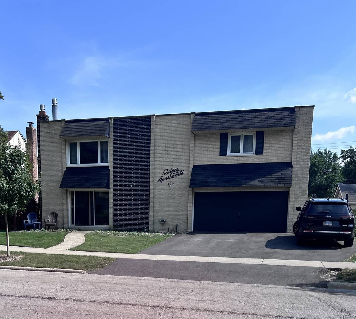 129 W Quincy ST #1, Westmont, IL 60559