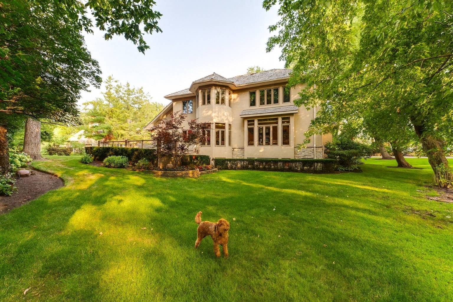 4709 Royal Melbourne DR, Long Grove, IL 60047