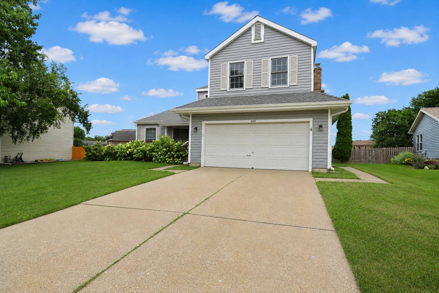 309 S Cross TRL, Mchenry, IL 60050