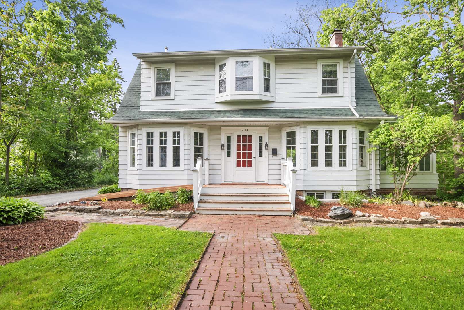 2114 Cedar RD, Homewood, IL 60430