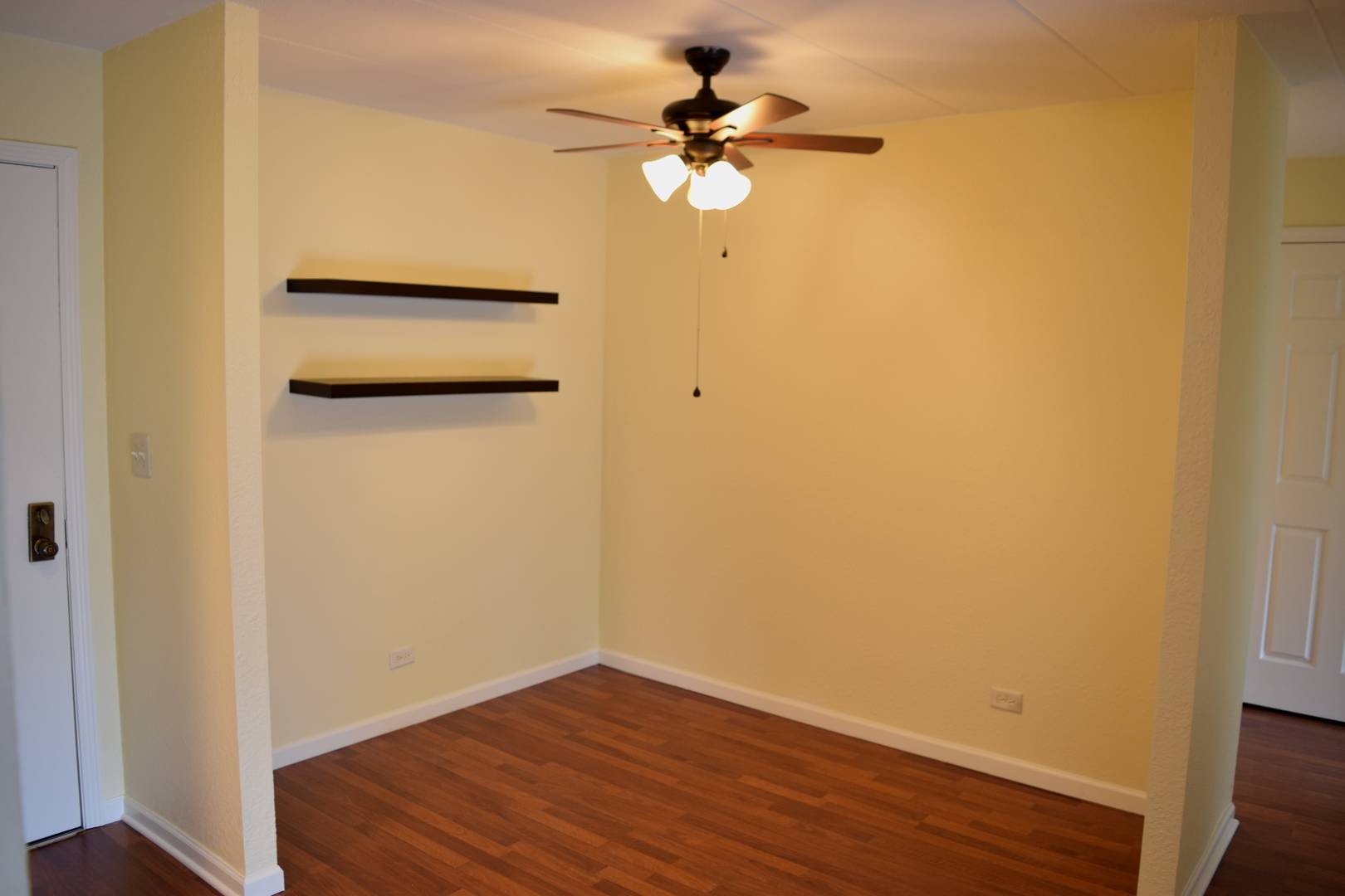 1 Renaissance PL #207, Palatine, IL 60067