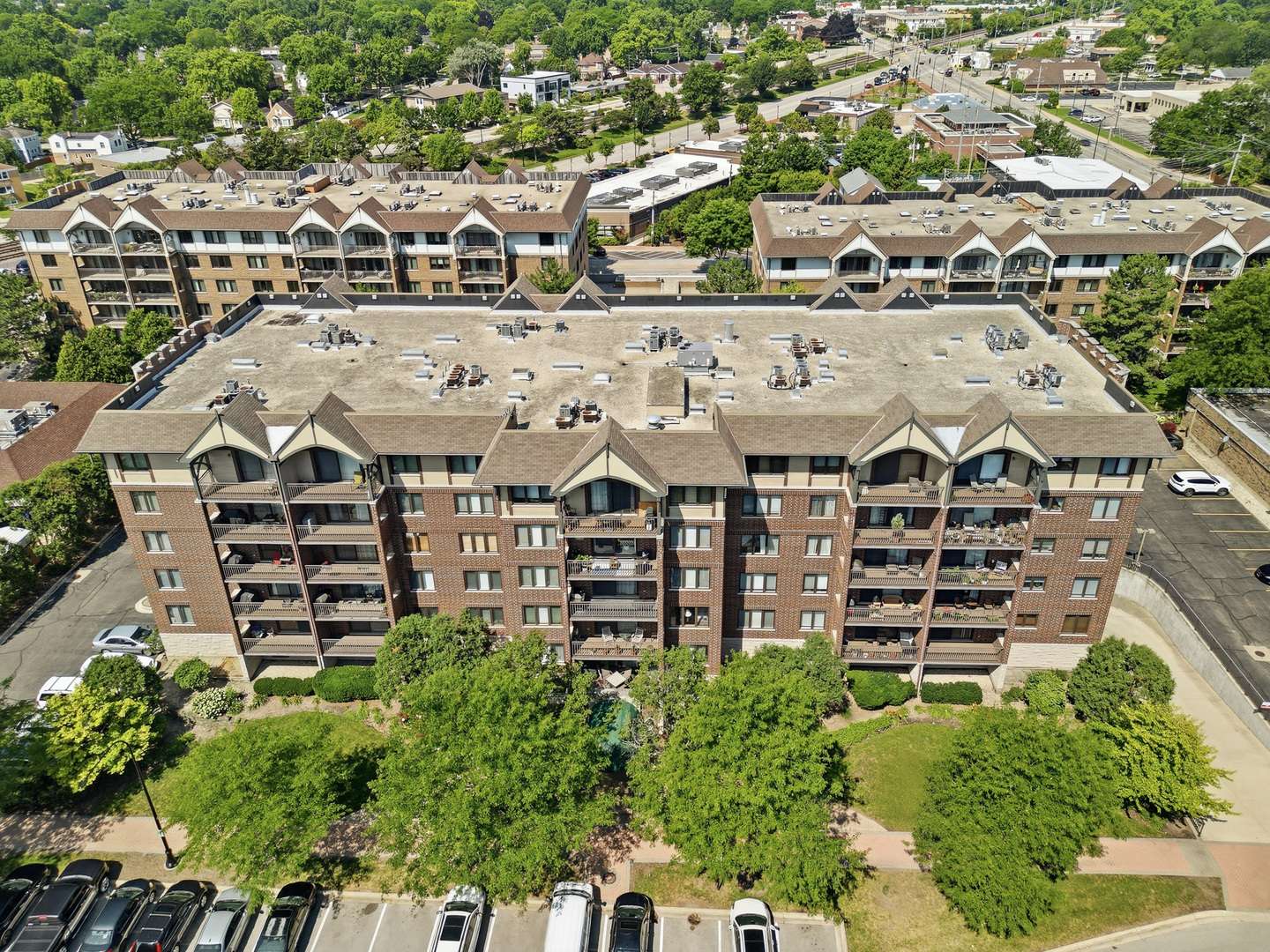 10 S Wille ST #209, Mount Prospect, IL 60056