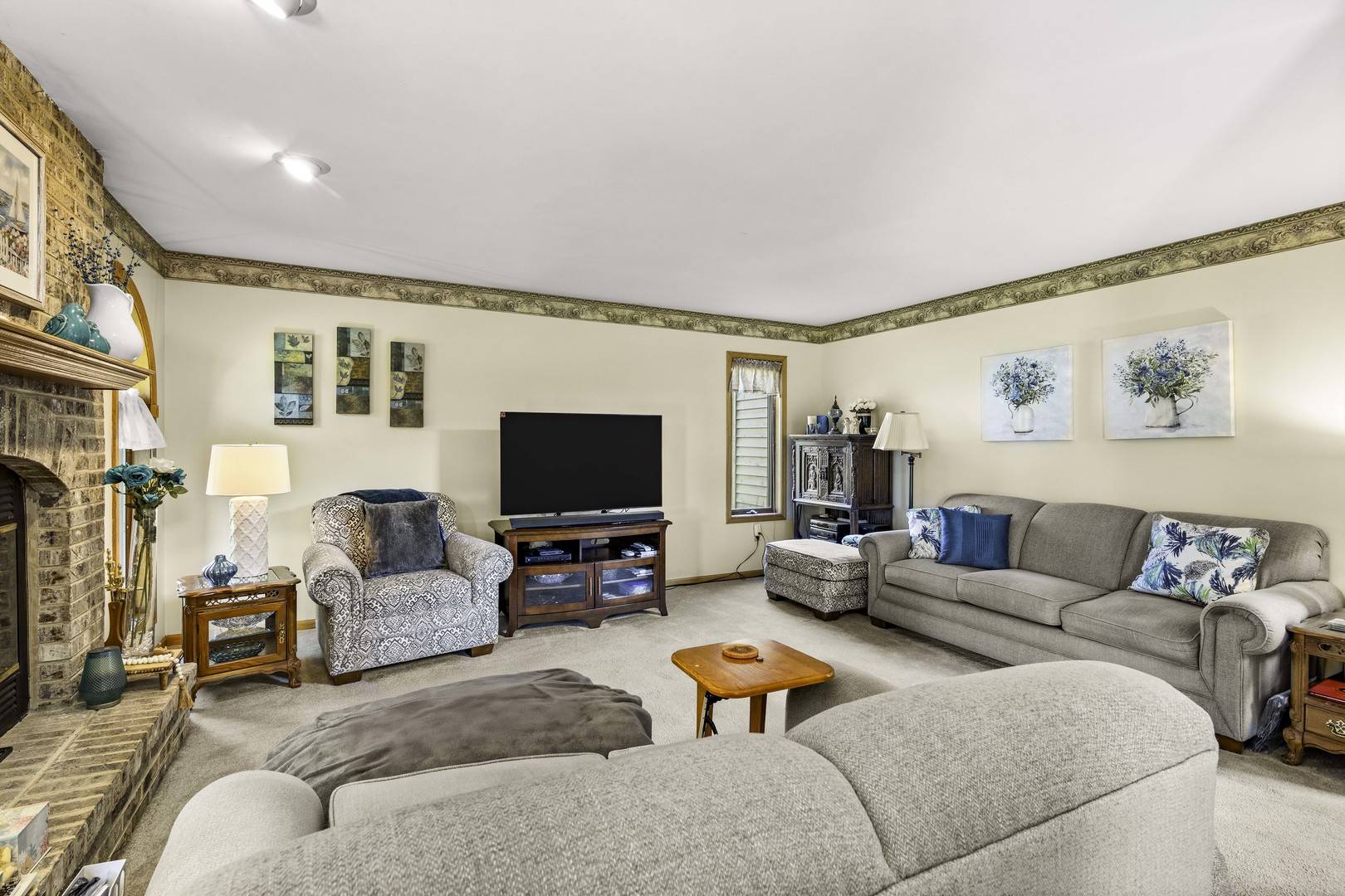 200 E Webb ST, Sandwich, IL 60548