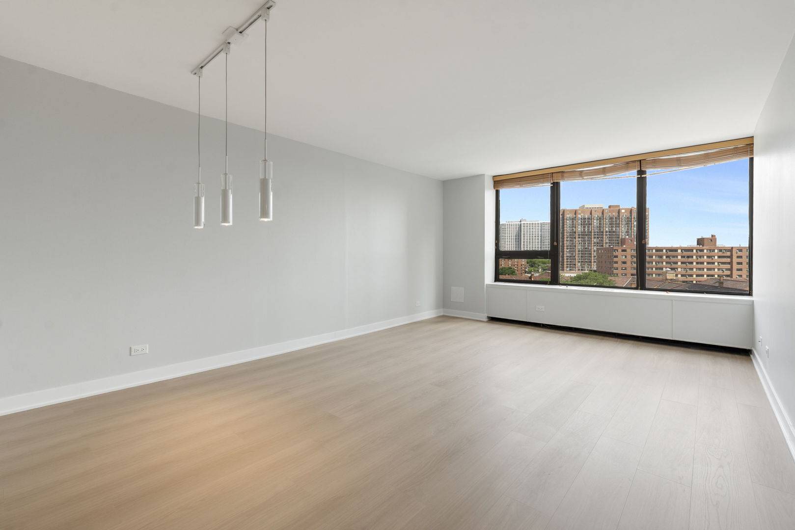3930 N PINE GROVE AVE #909, Chicago, IL 60613