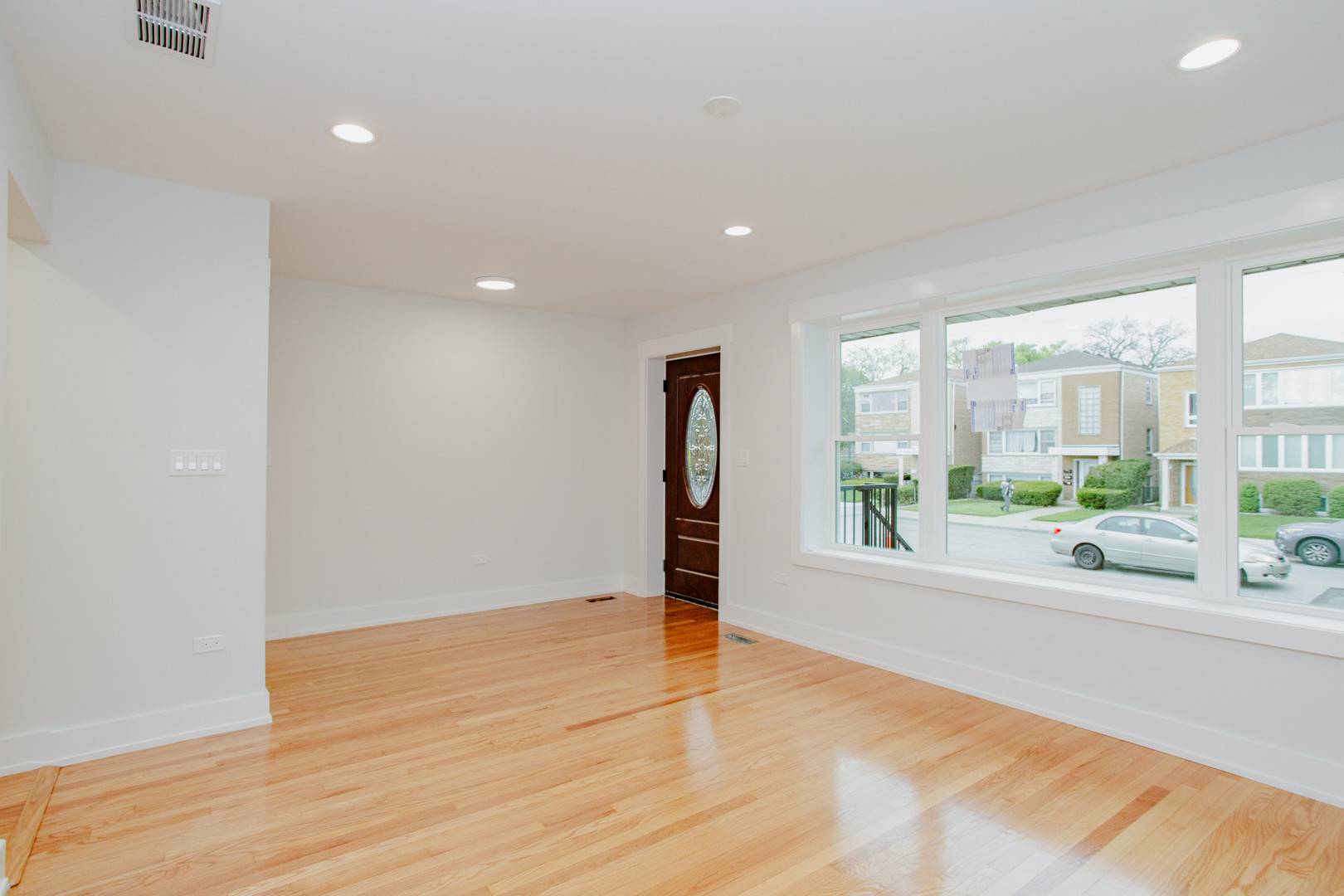 5509 N Central AVE, Chicago, IL 60630