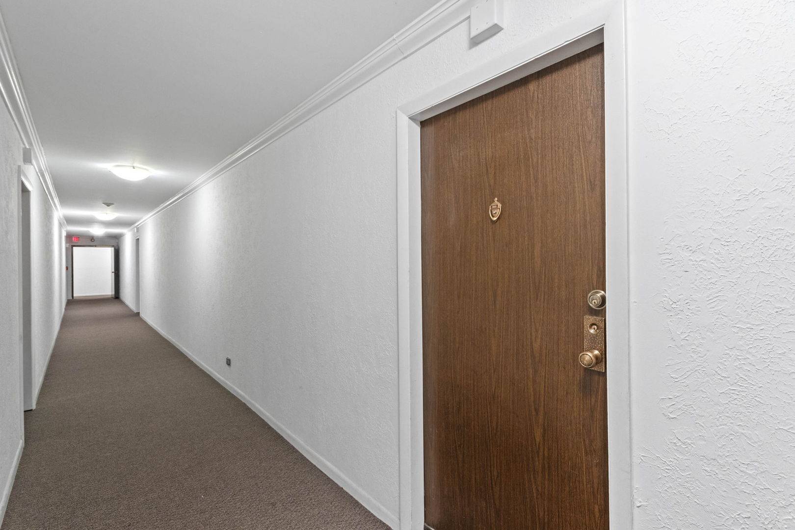 2100 Valencia DR #300B, Northbrook, IL 60062