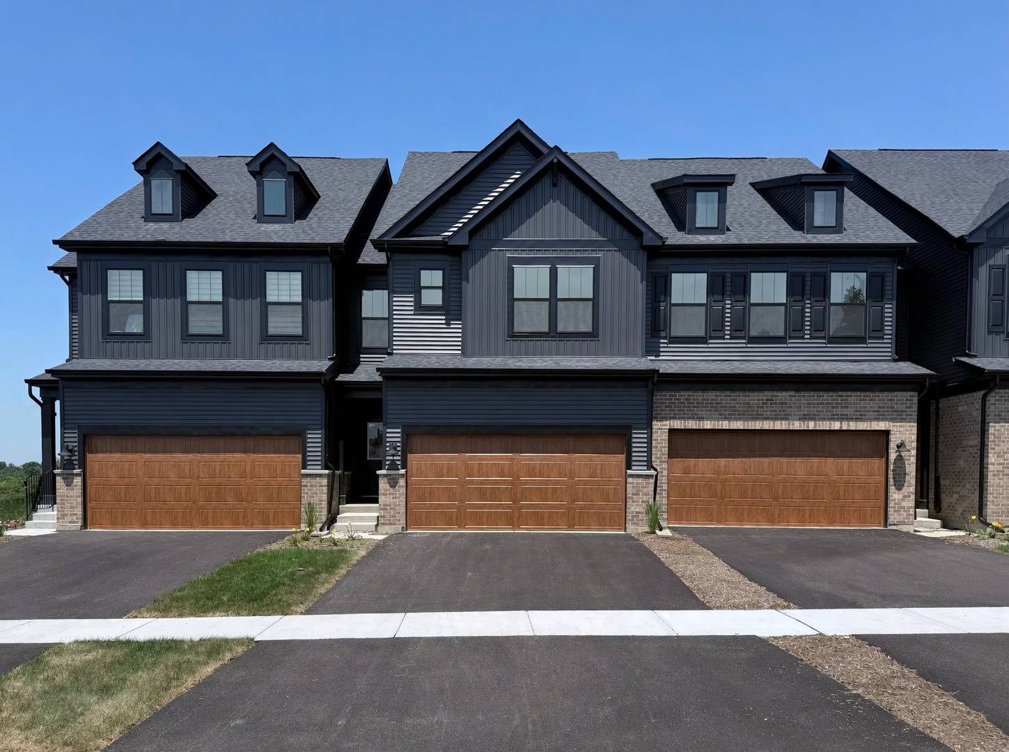 2744 Preserve CIR #13004, Aurora, IL 60502