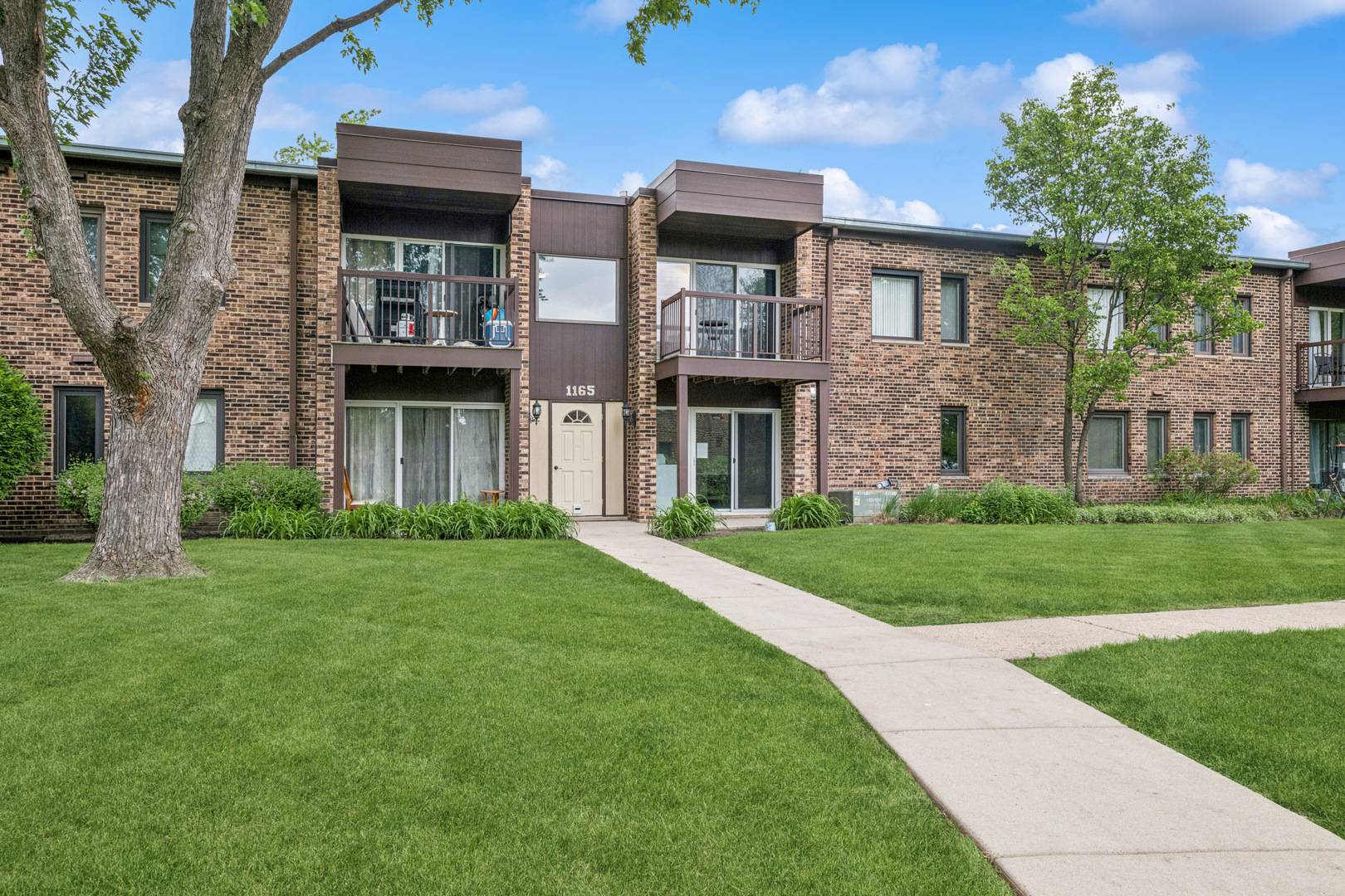 1165 Pleasant Run DR #510, Wheeling, IL 60090