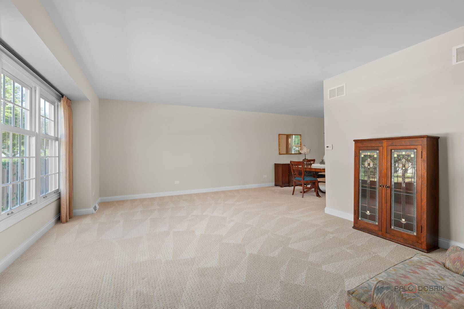 907 Dawes ST, Libertyville, IL 60048