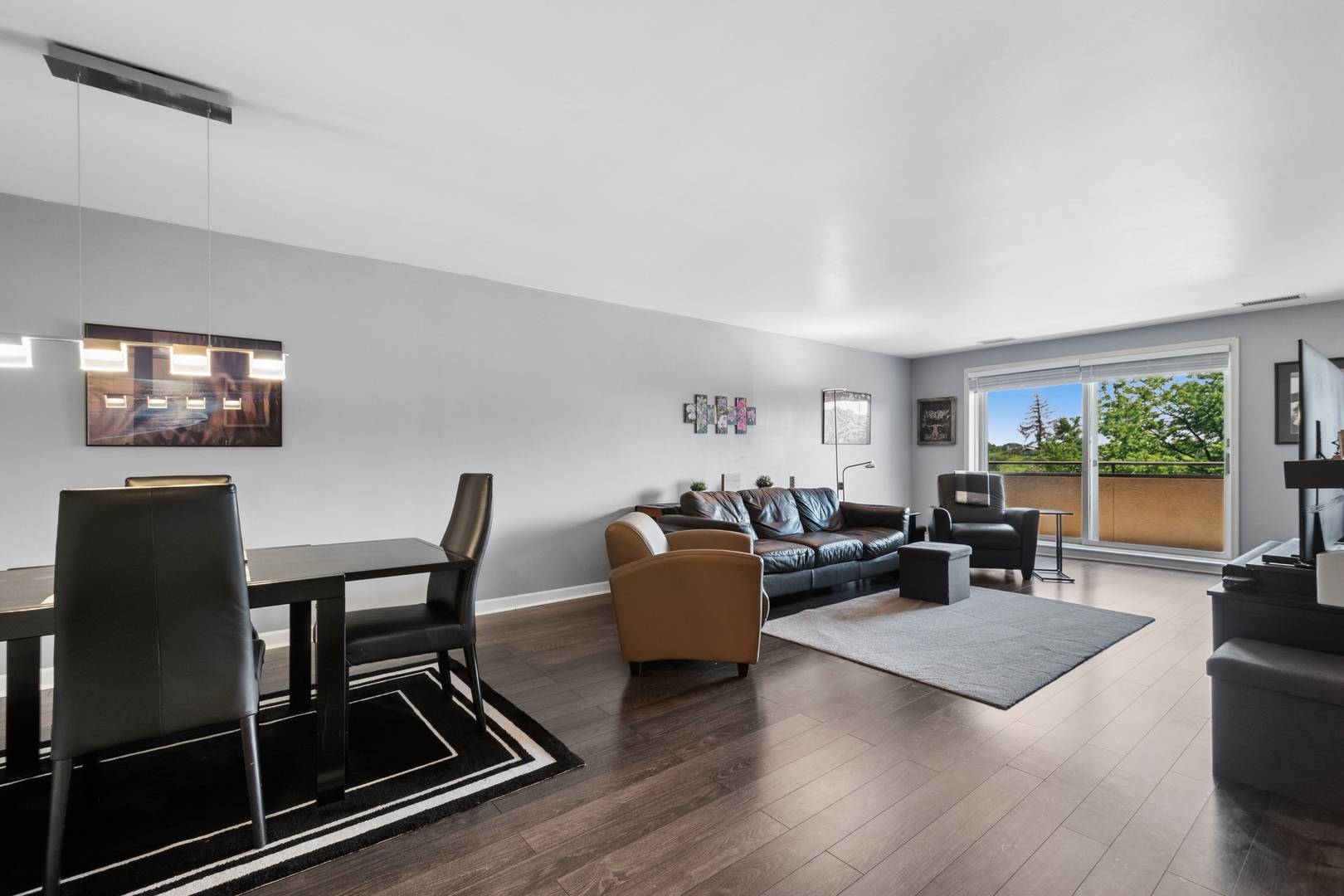 7201 N LINCOLN AVE #403, Lincolnwood, IL 60712