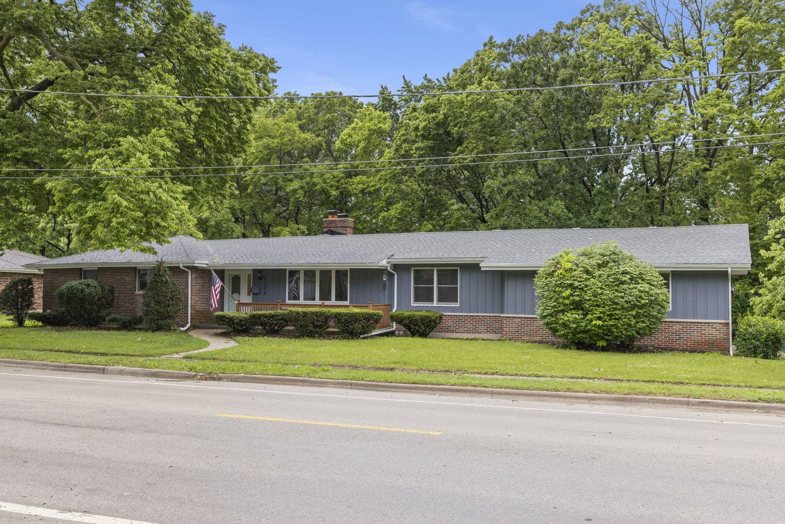 1198 Lisbon ST, Morris, IL 60450