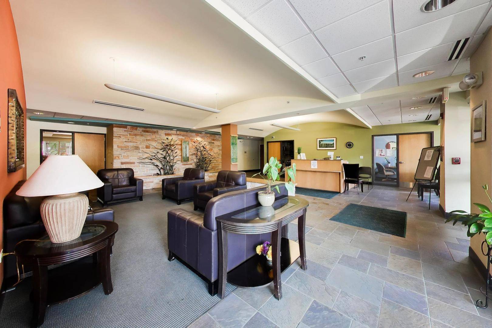 9355 Irving Park RD #307, Schiller Park, IL 60176