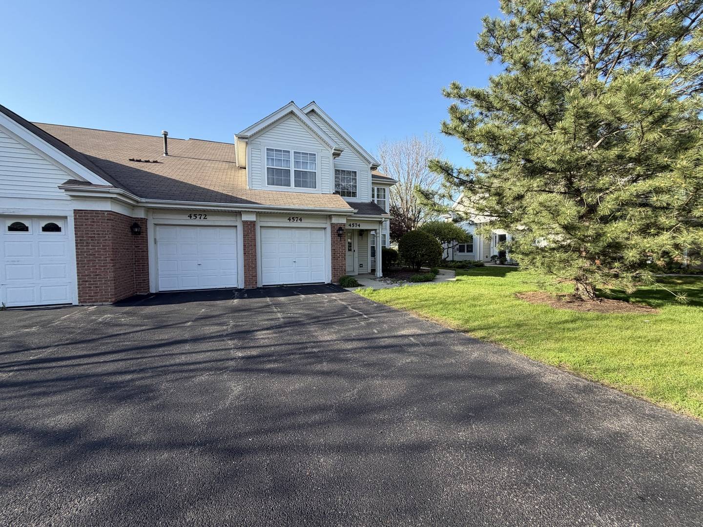 4574 Concord LN, Northbrook, IL 60062