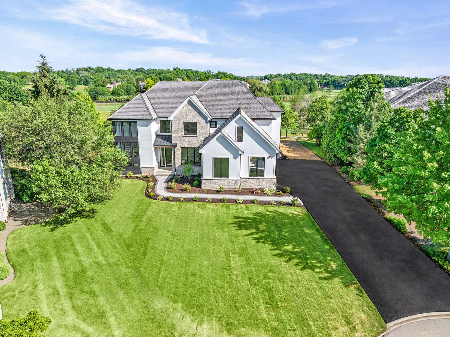 28920 N Niblick Knoll CT, Ivanhoe, IL 60060