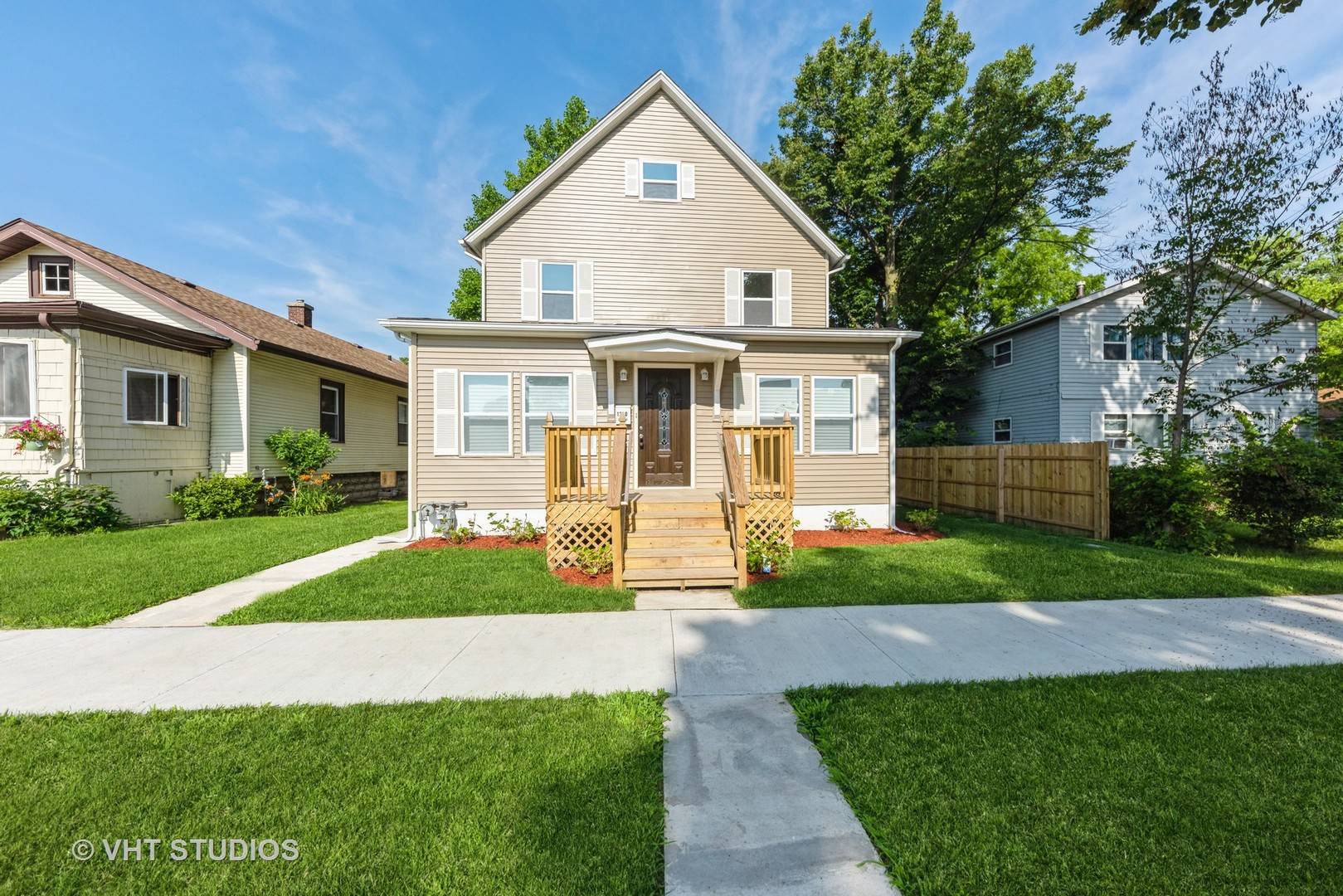 1210 Park AVE, North Chicago, IL 60064