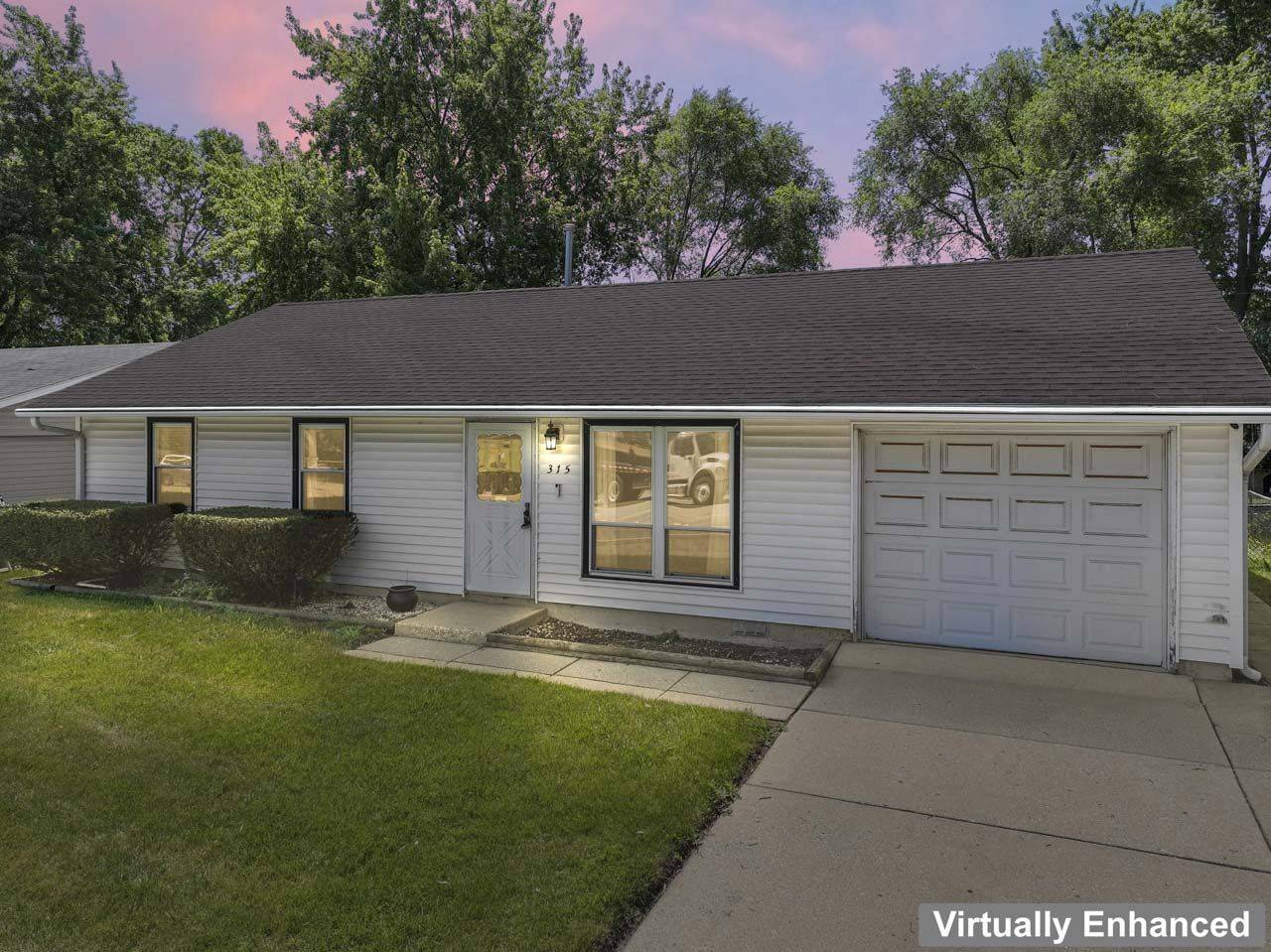 315 E Schaumburg RD, Streamwood, IL 60107