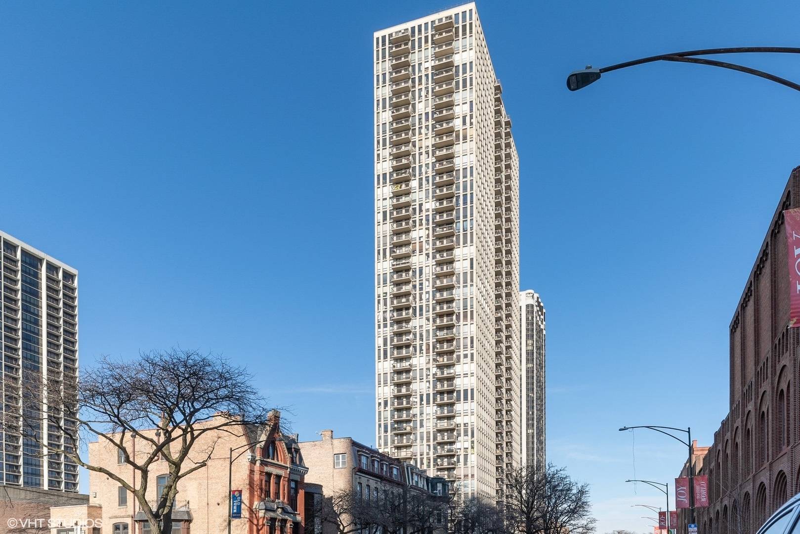 1660 N La Salle DR #210, Chicago, IL 60614