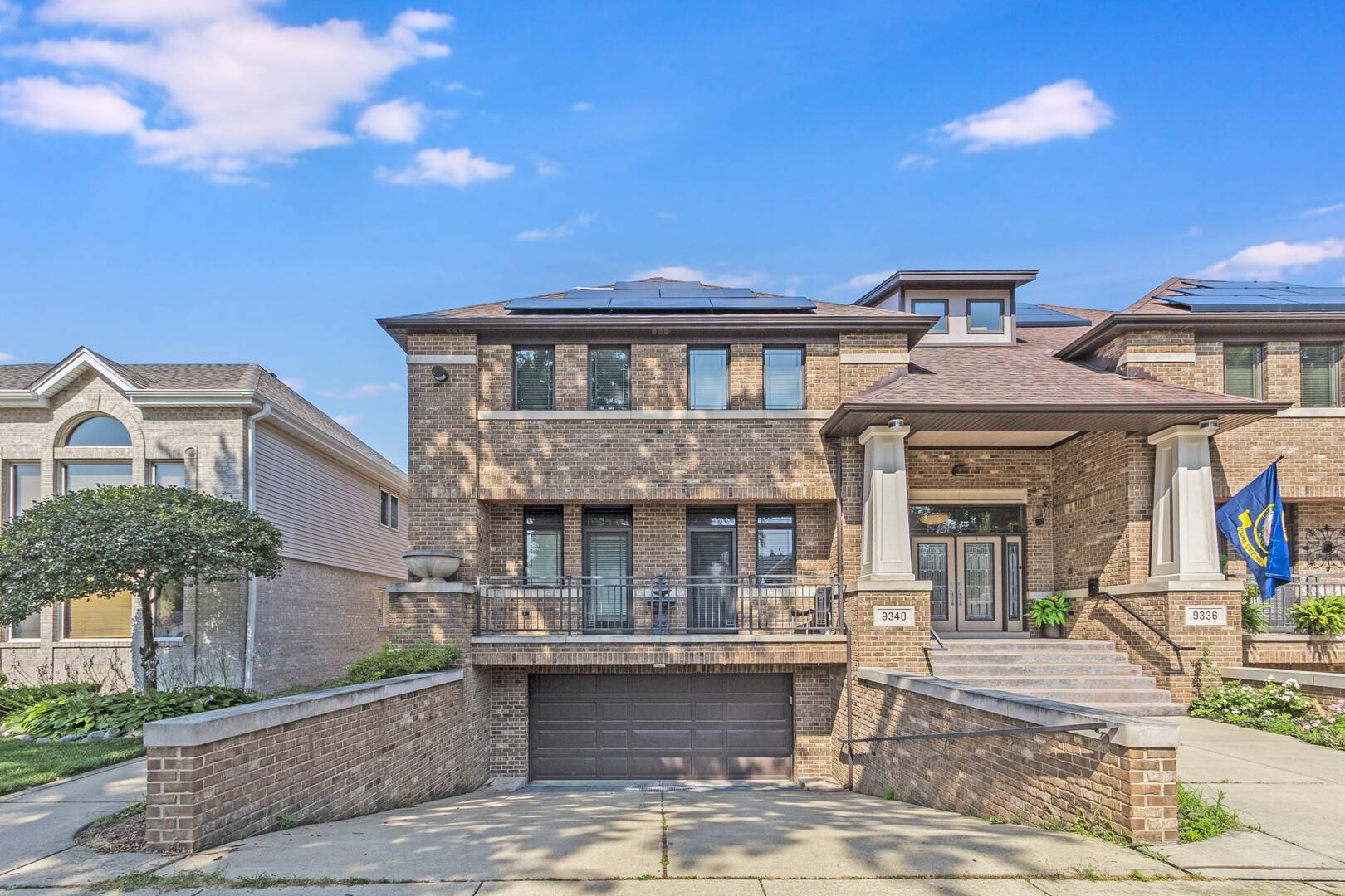 9340 S Clifton Park AVE, Evergreen Park, IL 60805