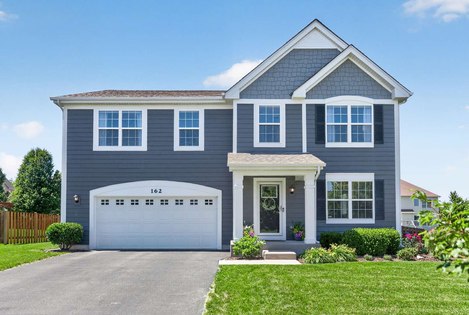 162 Hibiscus LN, Elgin, IL 60124