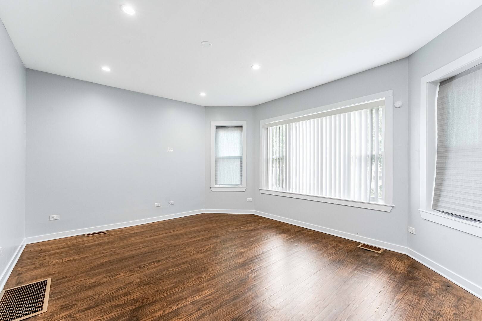 12238 S Yale AVE, Chicago, IL 60628