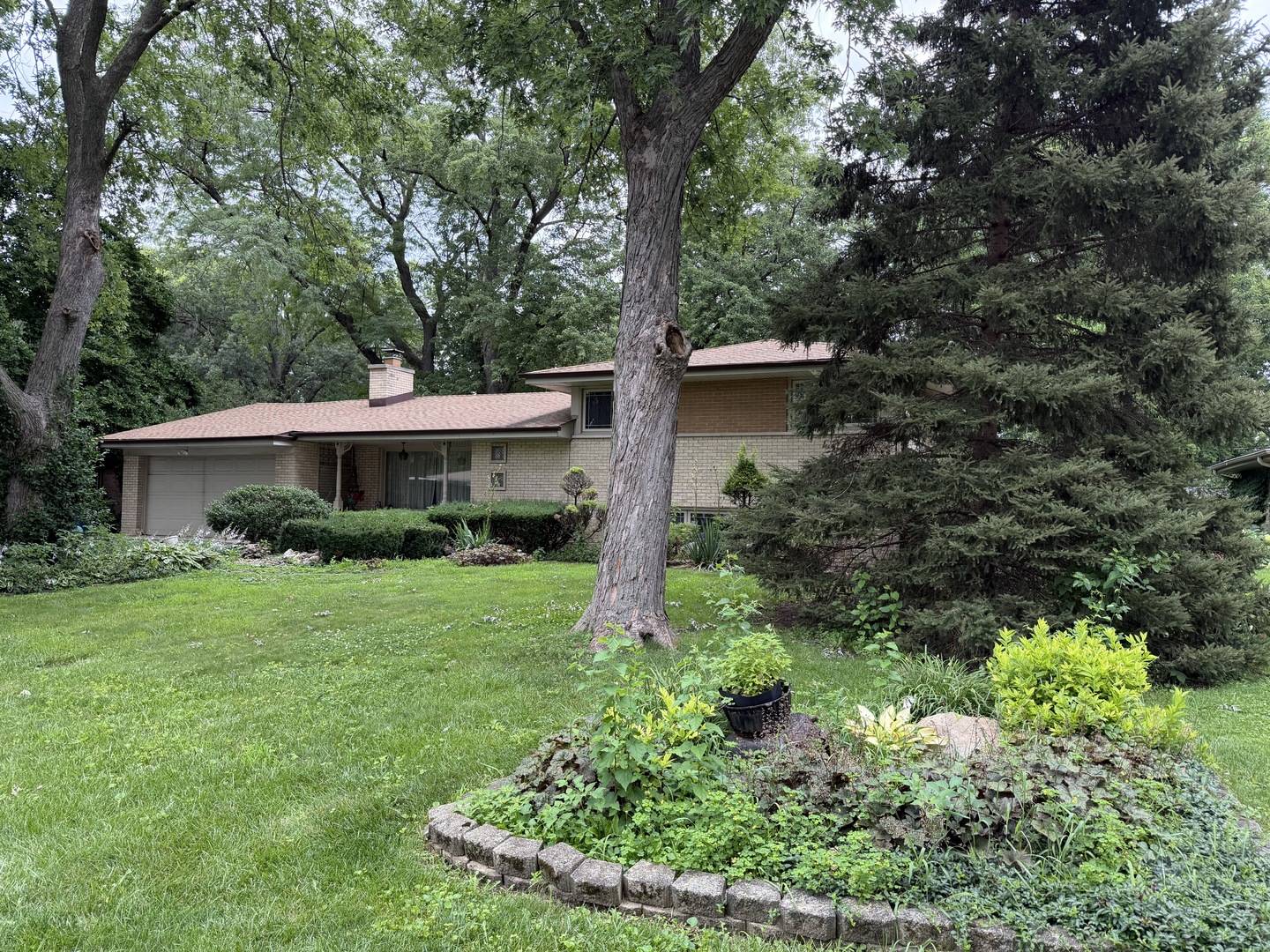 12931 S 71st AVE, Palos Heights, IL 60463