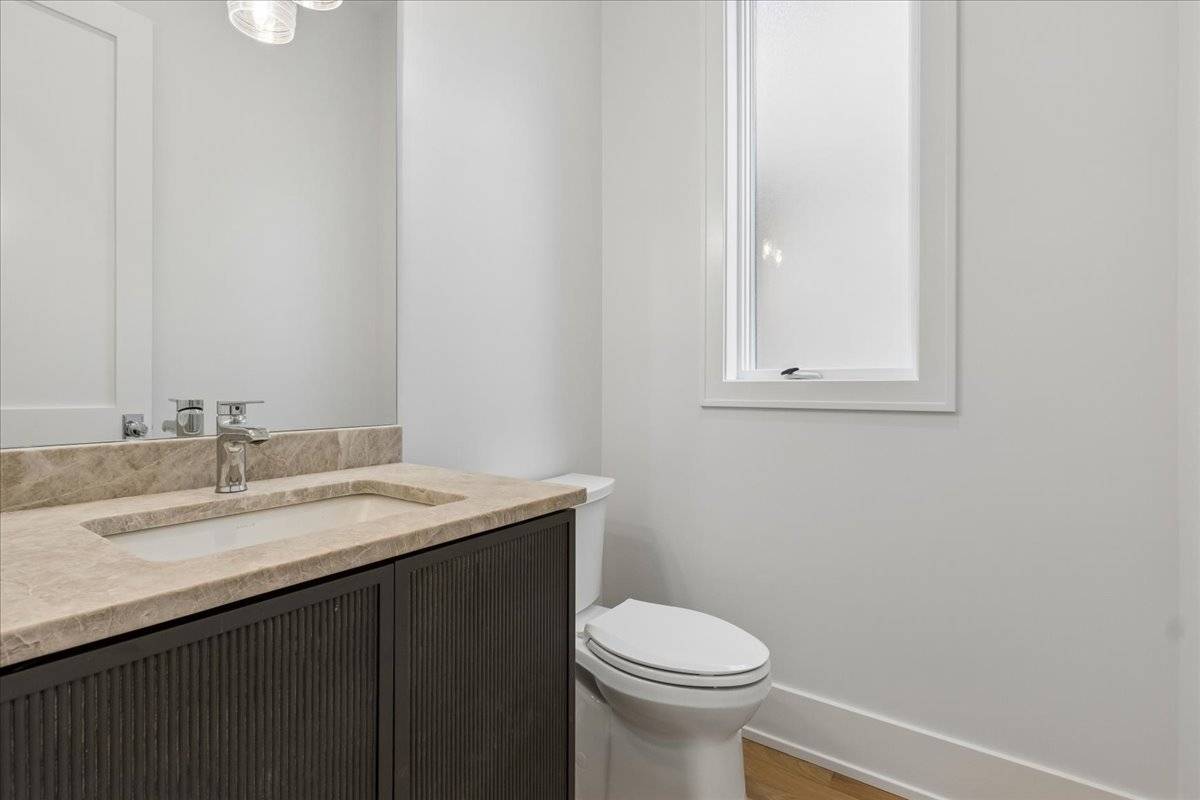 3820 N Damen AVE #1, Chicago, IL 60618
