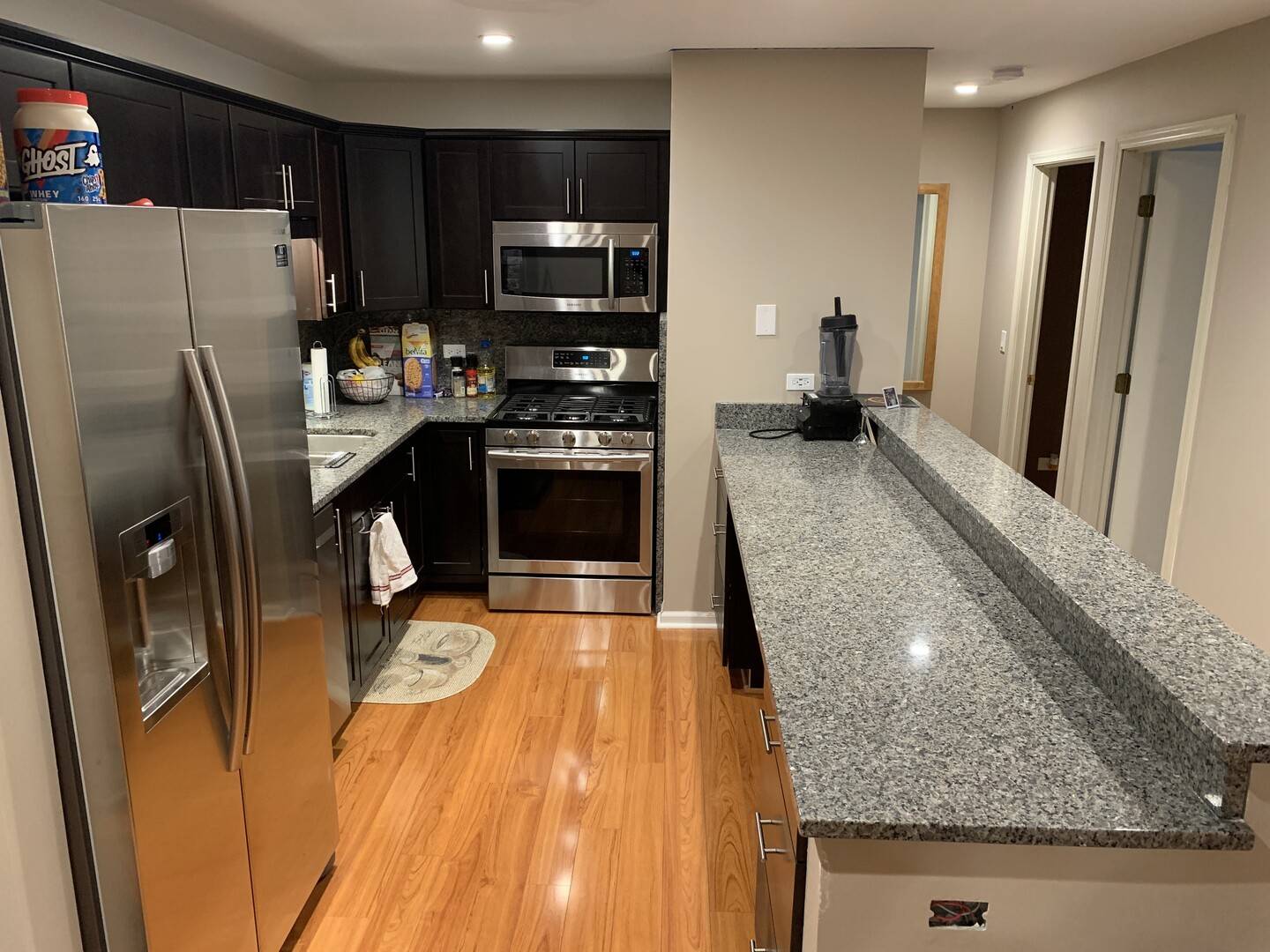 815 Leicester RD #214A, Elk Grove Village, IL 60007