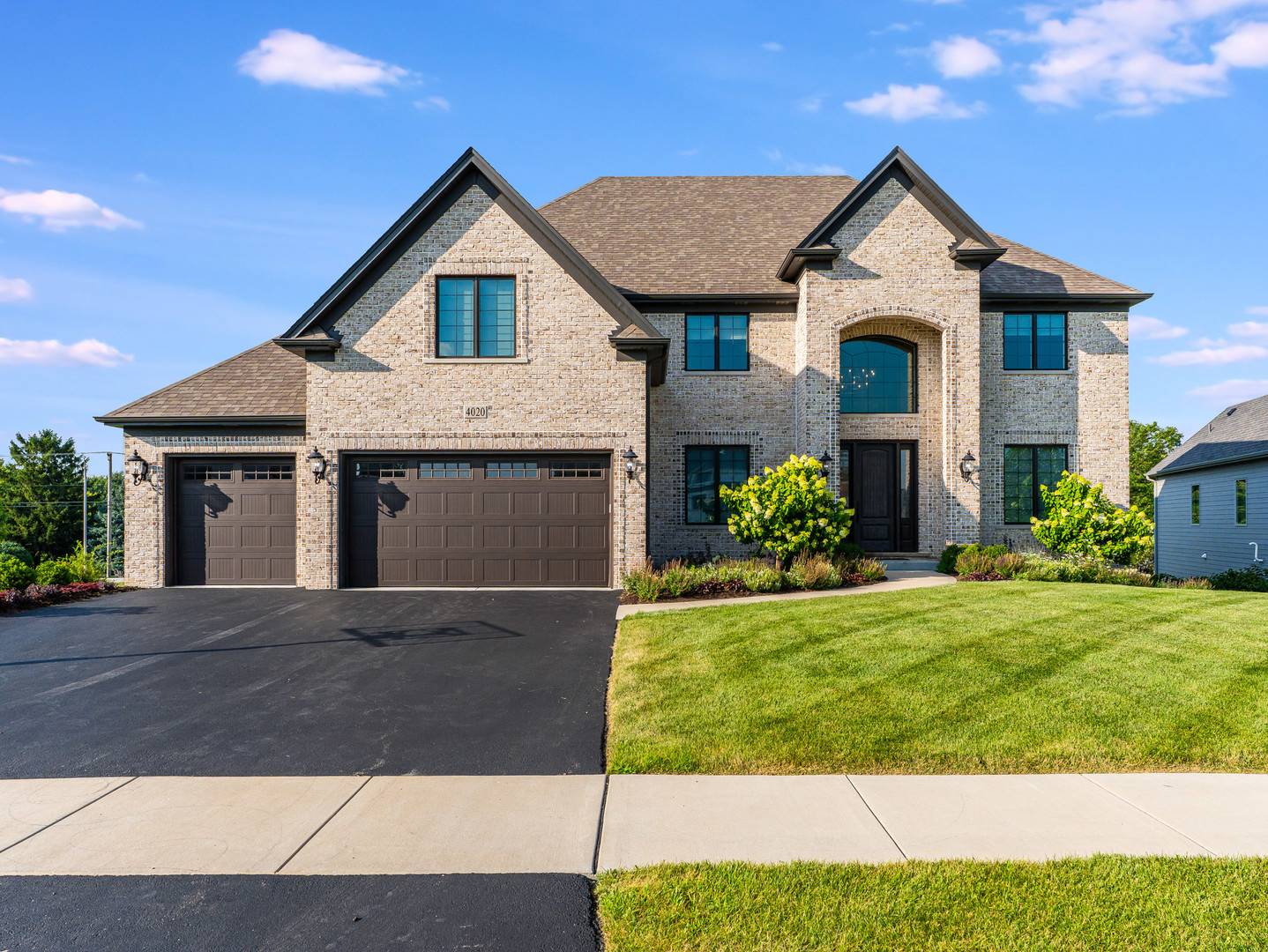 4020 Alfalfa LN, Naperville, IL 60564