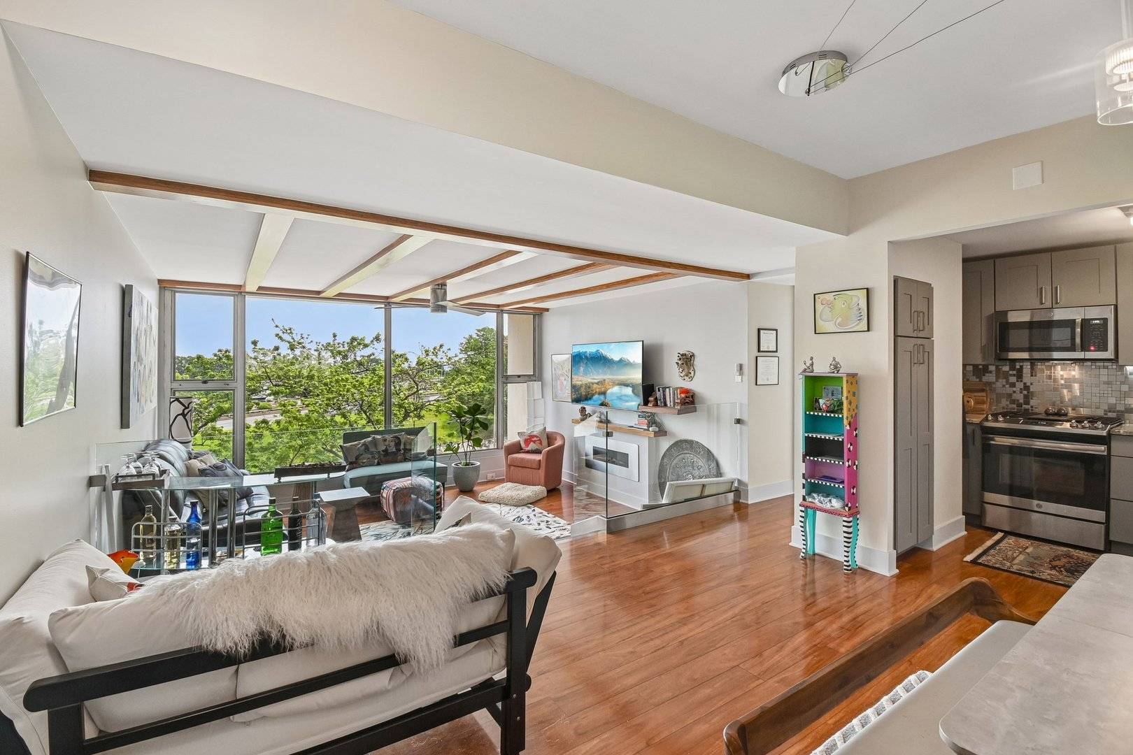 3200 N Lake Shore DR #410, Chicago, IL 60657