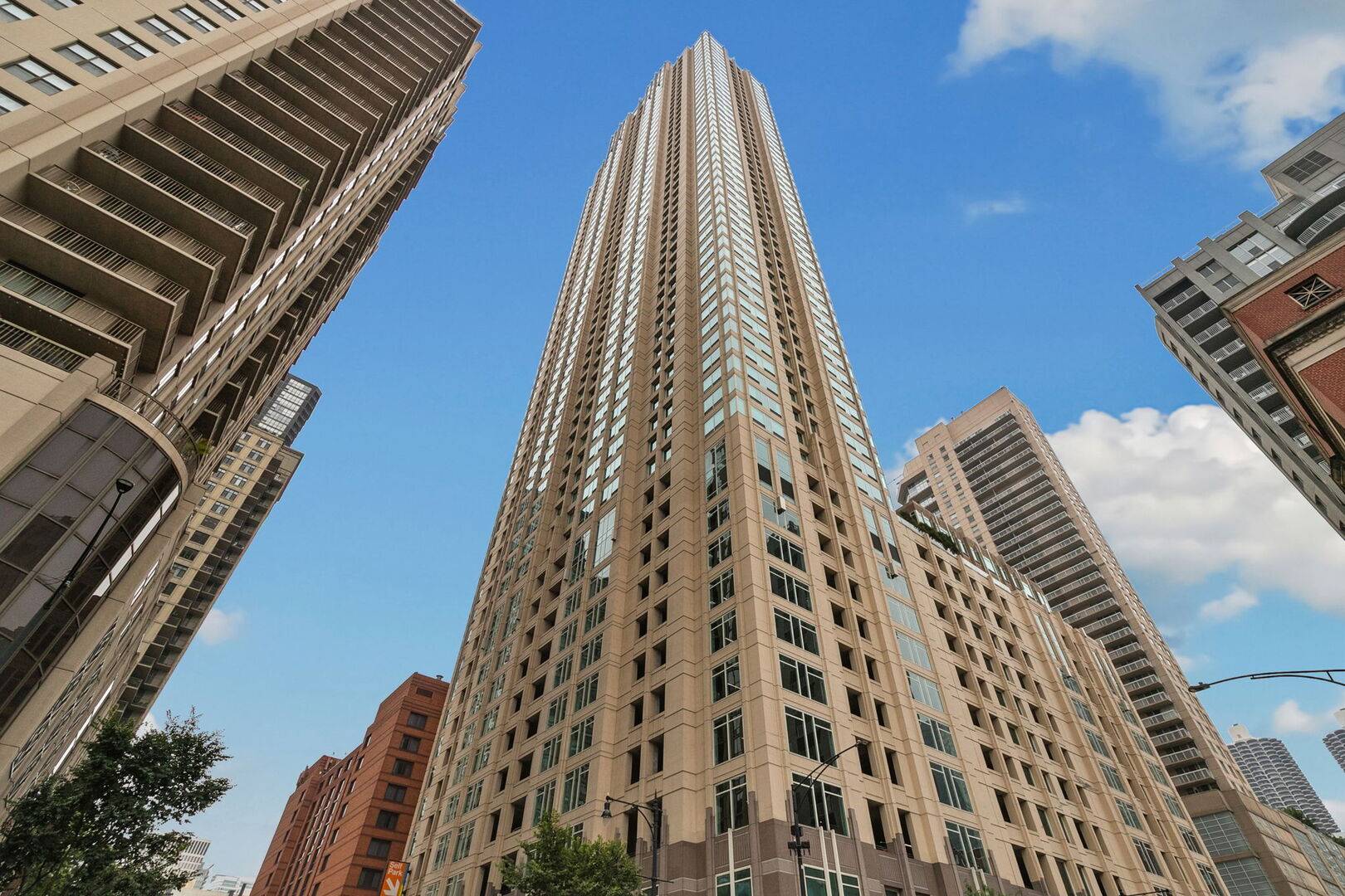 33 W Ontario ST #41EN, Chicago, IL 60610