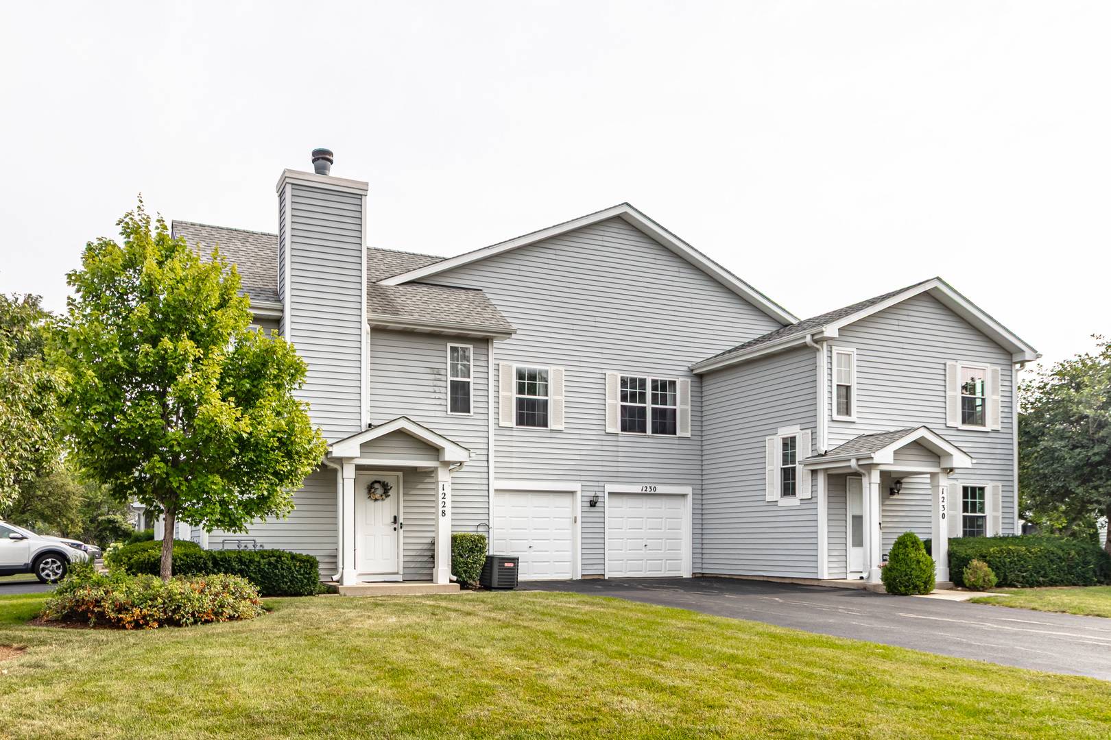 1228 Orleans DR, Mundelein, IL 60060