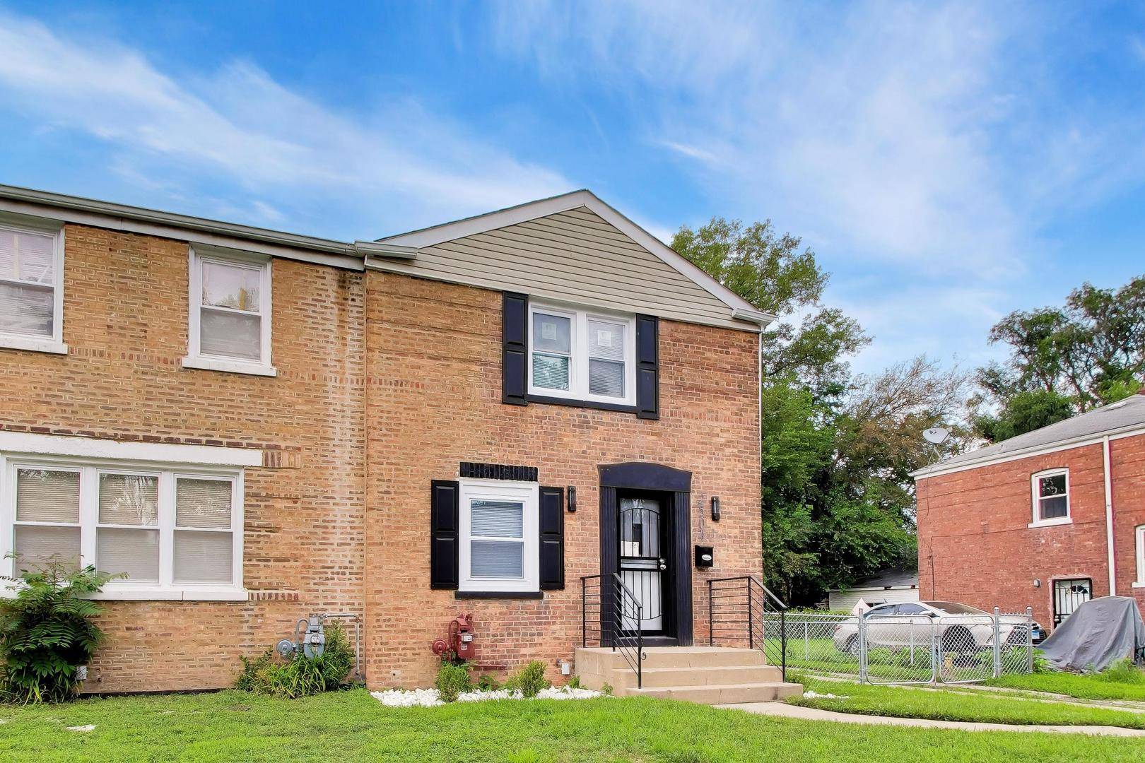 2504 E 96th ST, Chicago, IL 60617