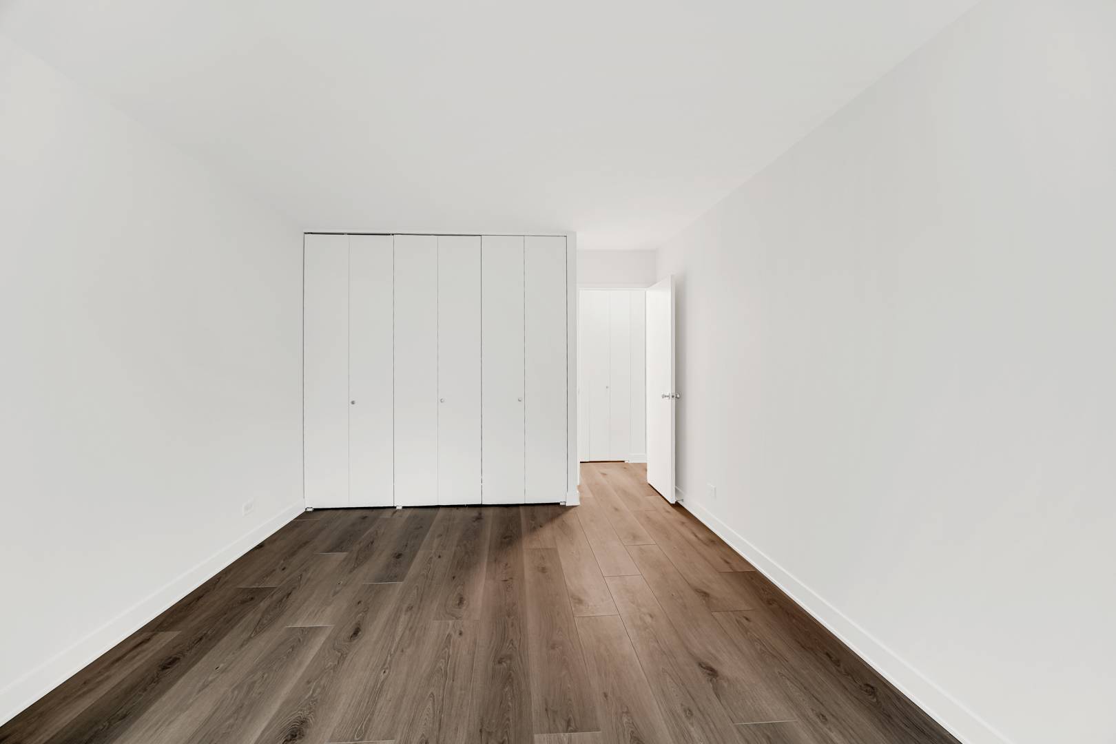 211 E Ohio ST #1715, Chicago, IL 60611