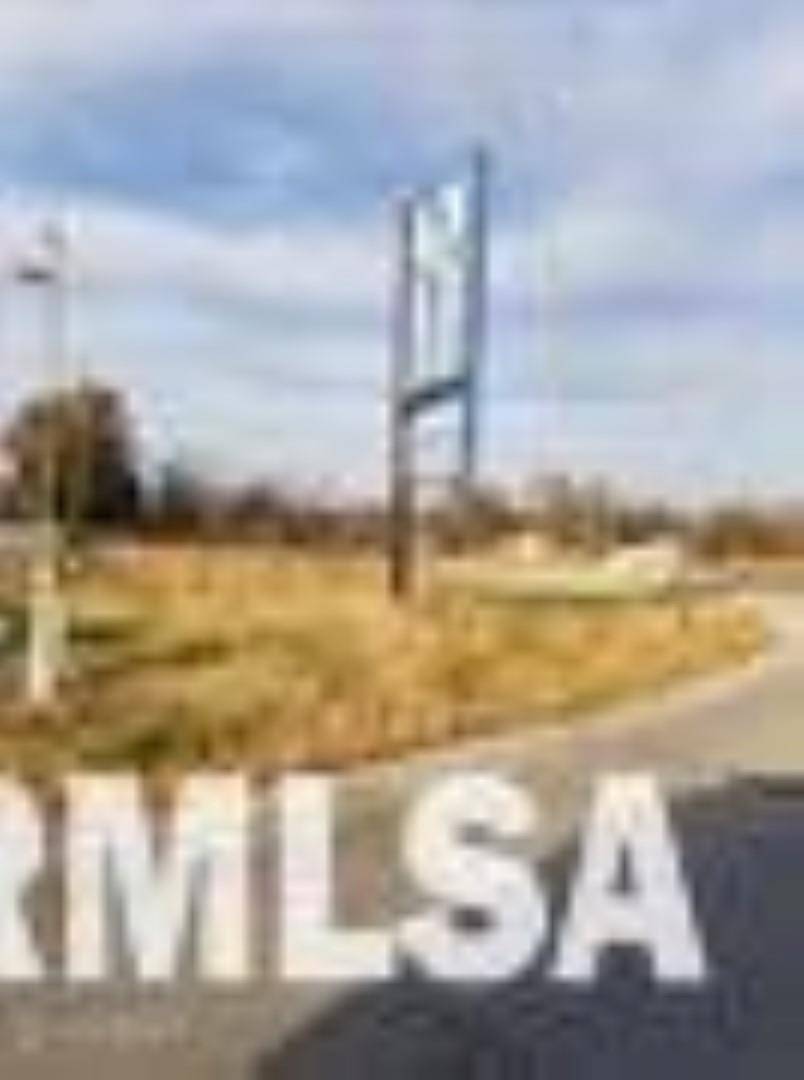 000 E PLAZA DR, Carterville, IL 62918