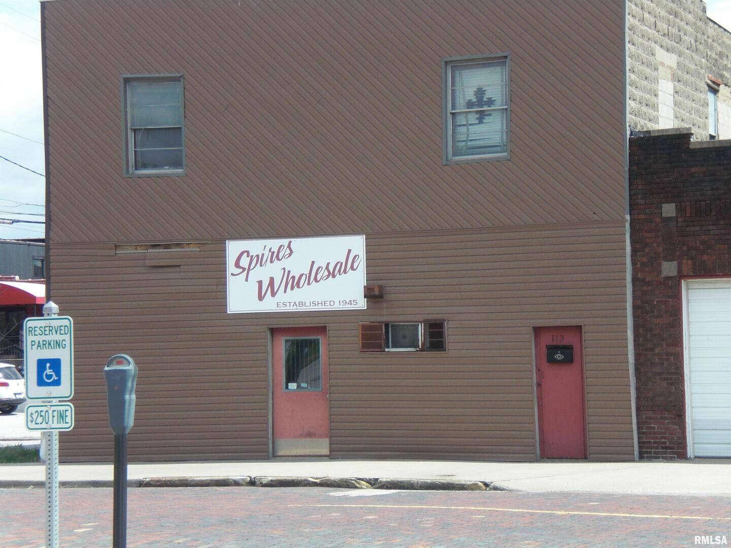 113 S Washington St ST, Carbondale, IL 62901