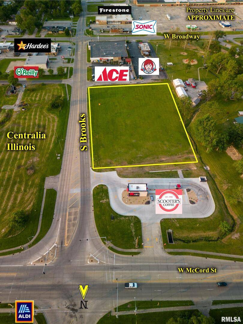 200 N BROOKS AVE, Centralia, IL 62801