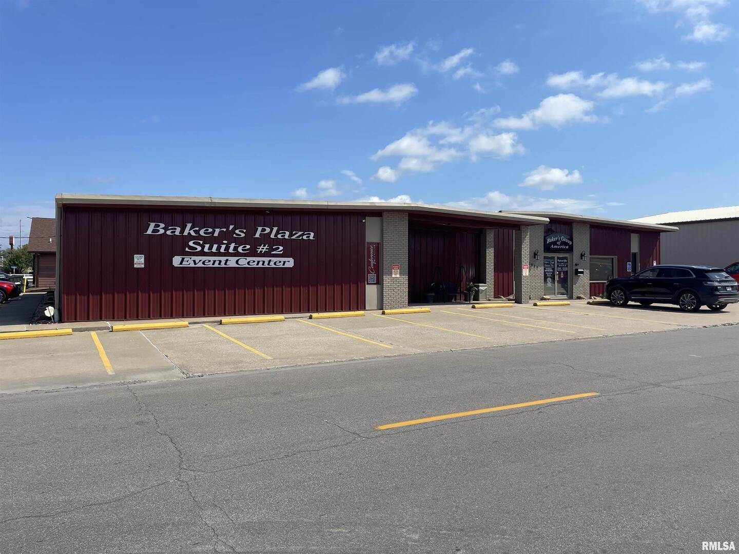 1912 W Rendleman ST, Marion, IL 62959