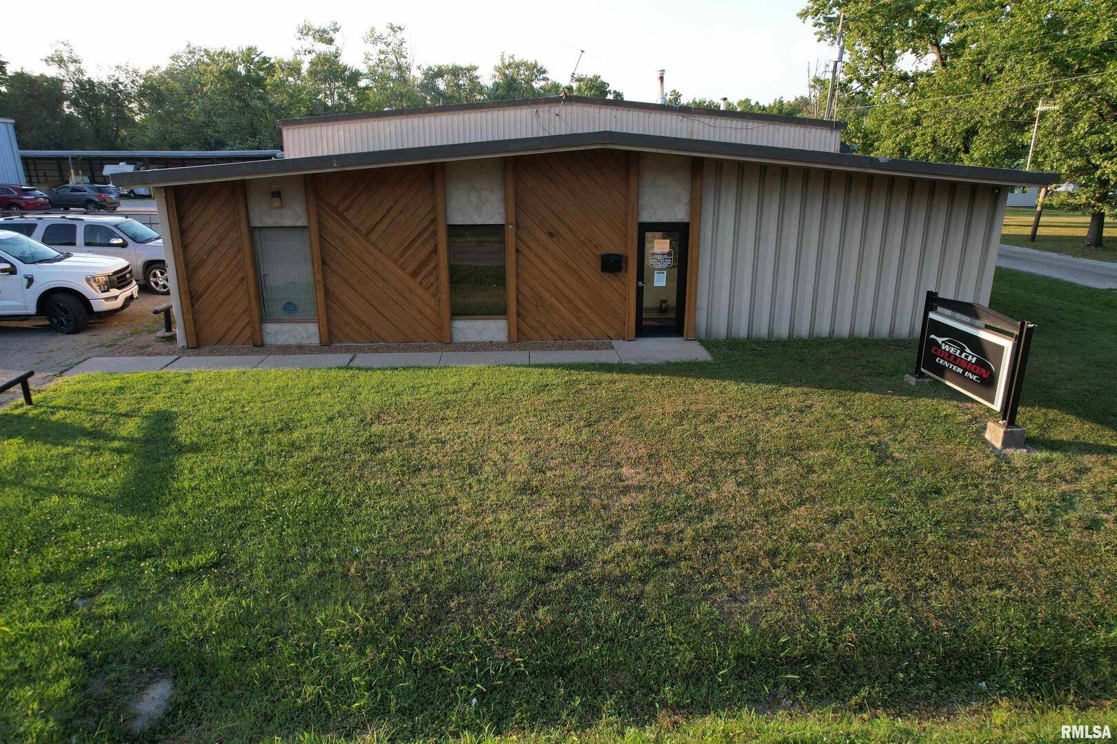 1300 GEORGE ST, Mt Vernon, IL 62864