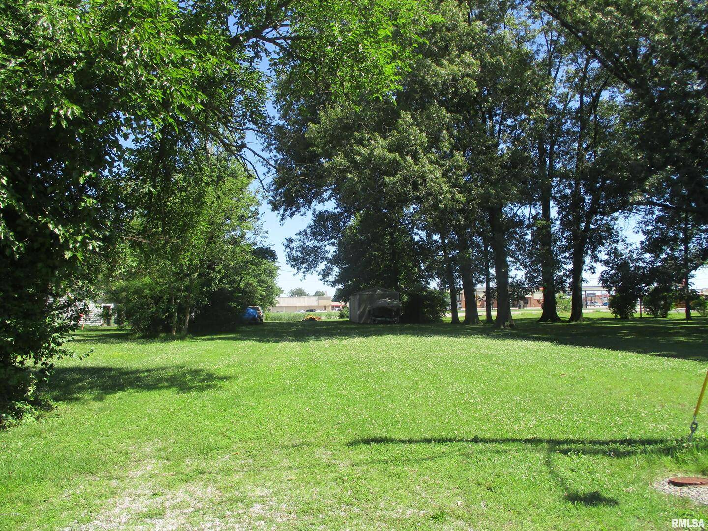 1012 W MAIN ST, Benton, IL 62812