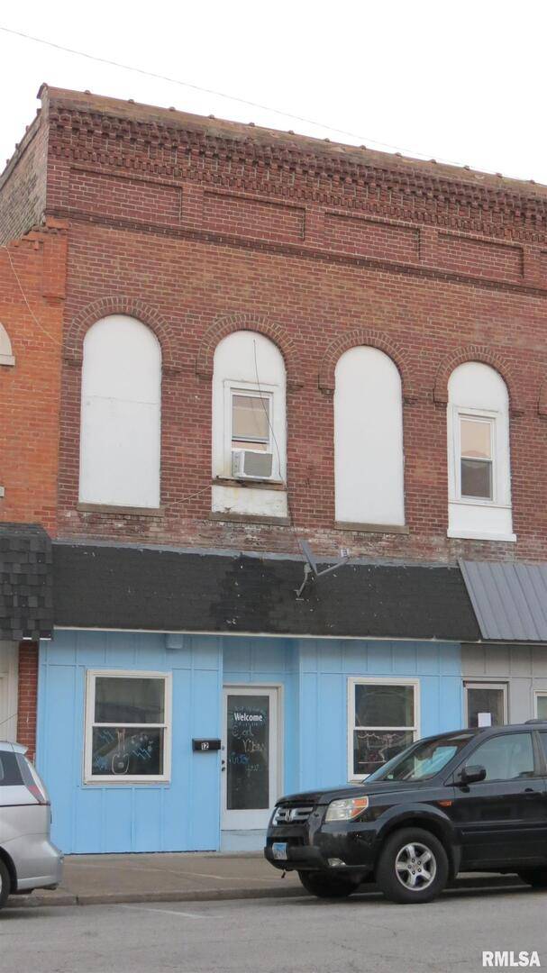 12 N DIVISION ST, Duquoin, IL 62832