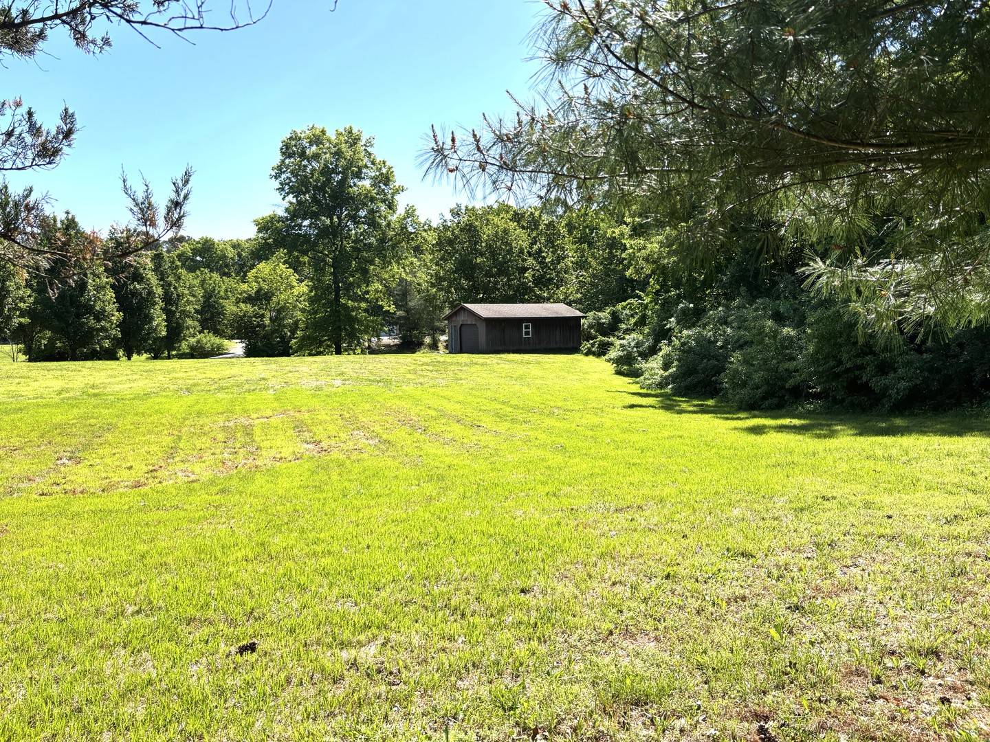 1966 Ross Rd RD, Centralia, IL 62801
