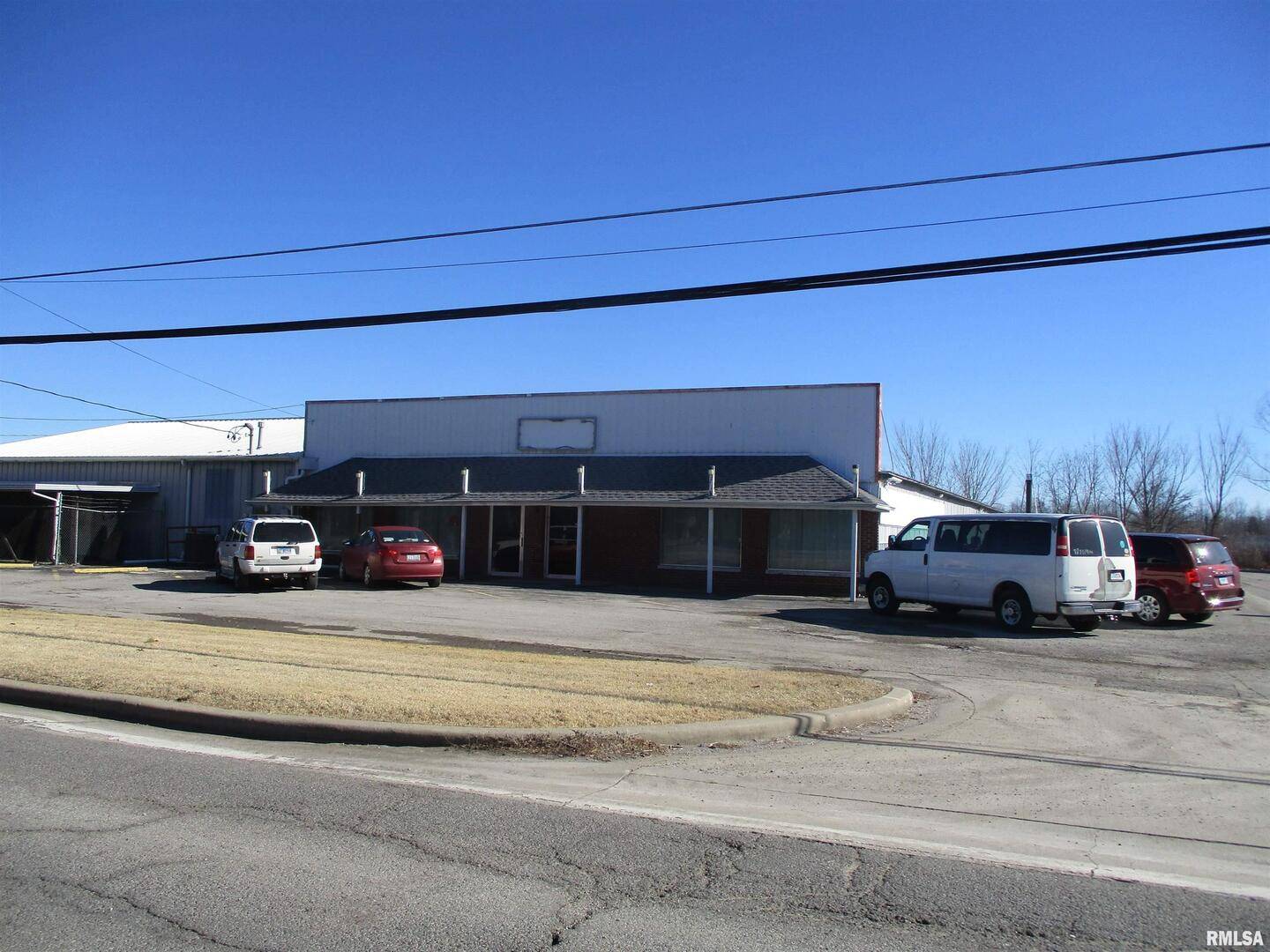 1522 N MAIN ST #1, Benton, IL 62812