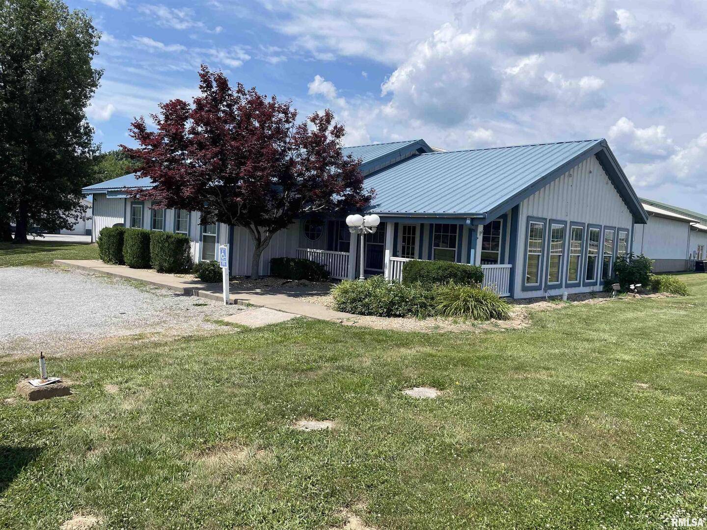 1808 CLARK ST, Carterville, IL 62918