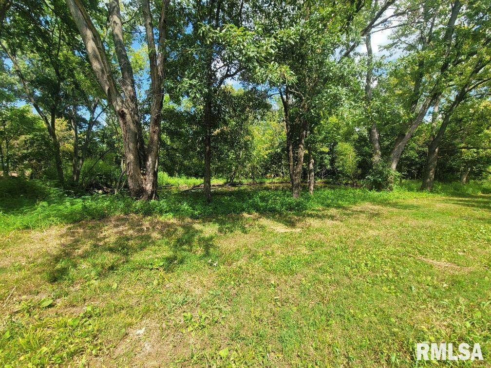 000 N Hirons ST, Waltonville, IL 62894