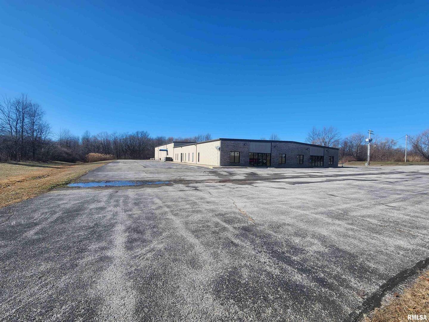 4201 Ilberry RD #North Warehouse, Mt Vernon, IL 62864