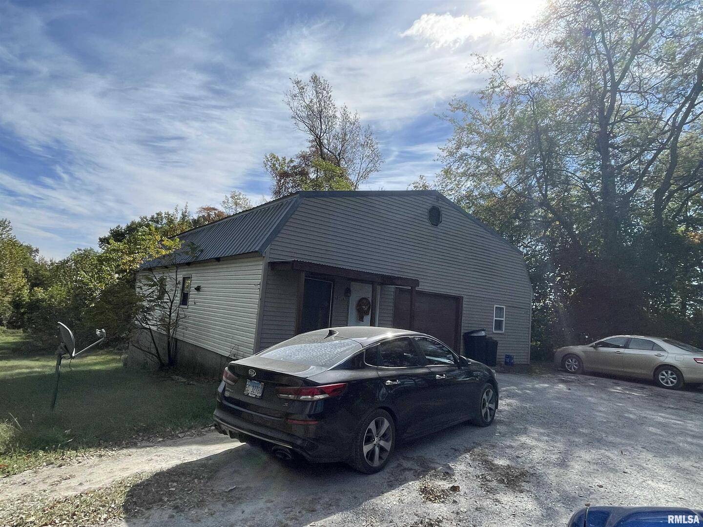 2480 Meadville LN, Carbondale, IL 62901