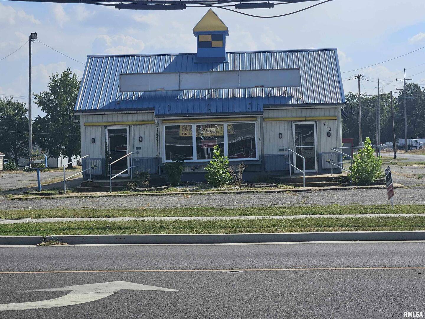 710 W MAIN ST, West Frankfort, IL 62896