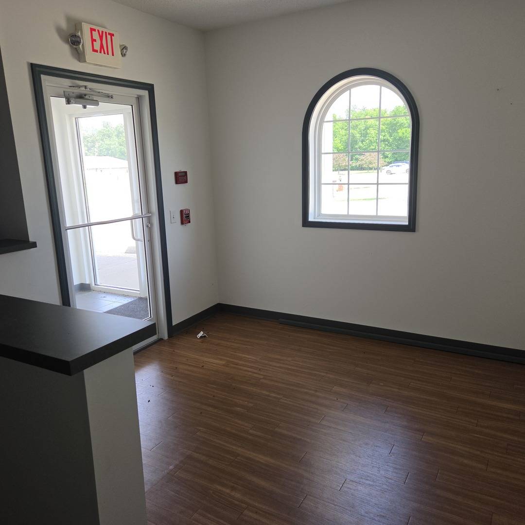 4110 S Water Tower PL, Mt Vernon, IL 62864
