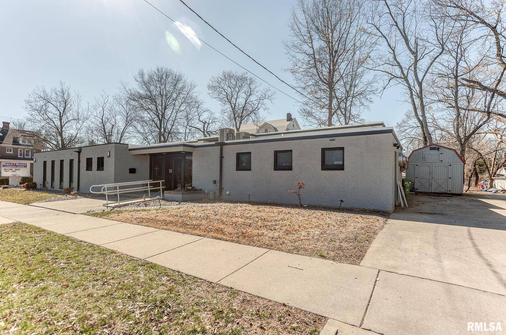 104 N PINE ST, Centralia, IL 62801