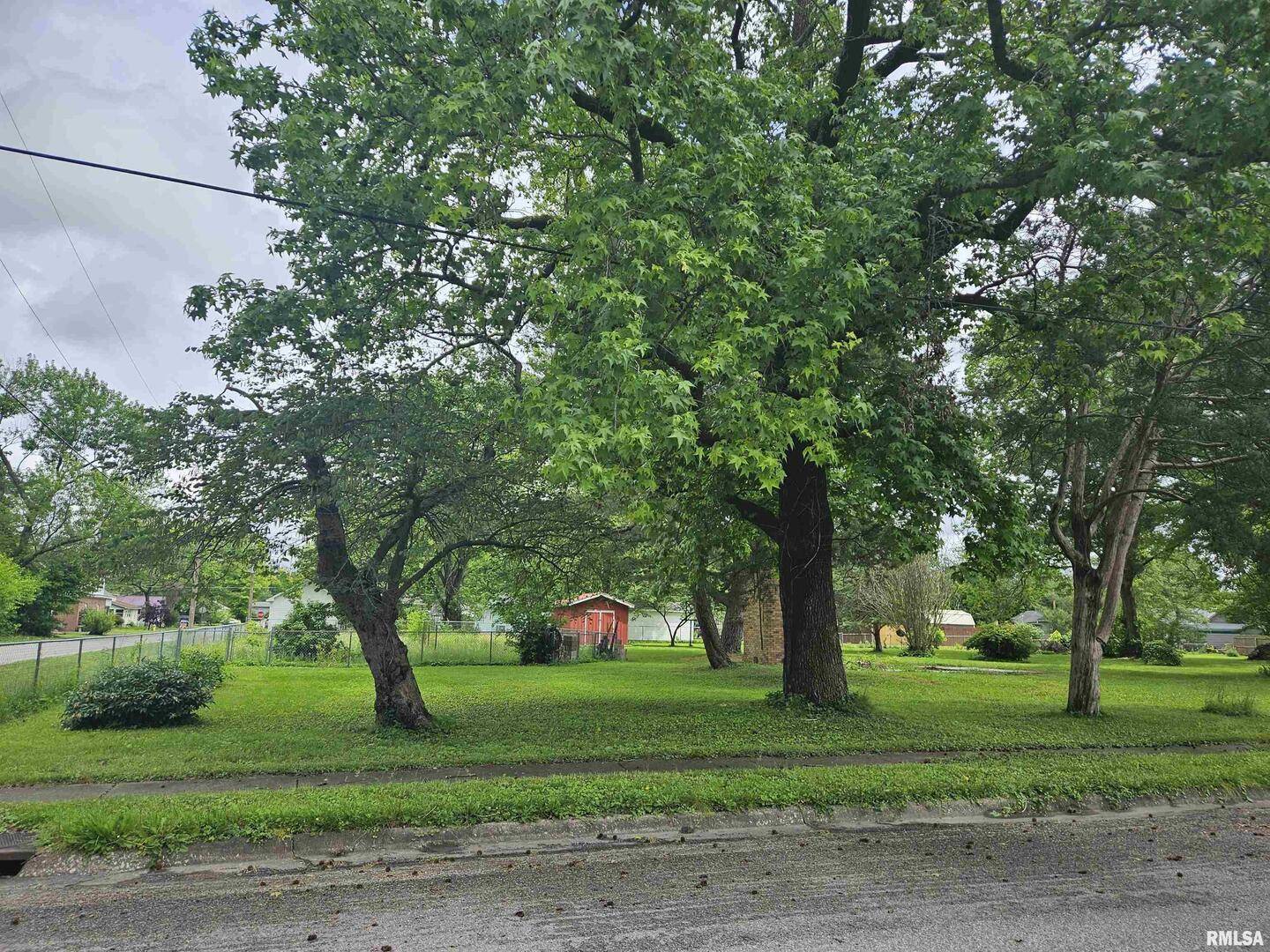 632 N MADISON ST, Benton, IL 62812